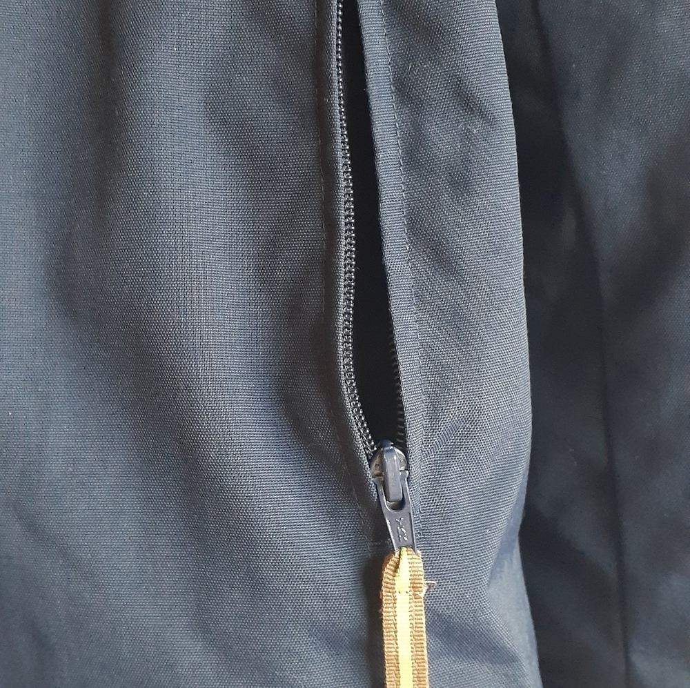 GAP jacket - Picture 3 of 9